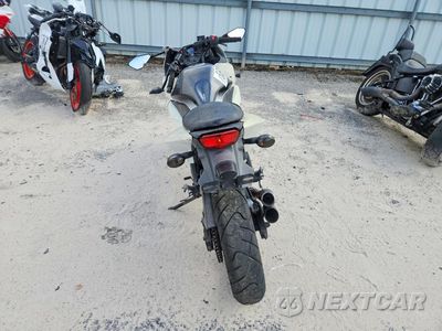 Czwarte zdjęcie samochodu z boku: 2011 KAWASAKI EX250 J VIN:JKAEXMJ18BDA86666 - miniatura