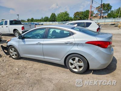 Drugie zdjęcie samochodu z przodu: 2013 HYUNDAI ELANTRA GLS VIN:5NPDH4AE2DH209261 - miniatura