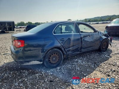 Trzecie zdjęcie samochodu z tyłu: 2005 VOLKSWAGEN NEW JETTA 2.5 VIN:3VWRF71K45M620673 - miniatura