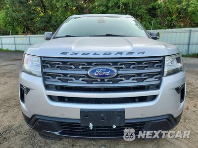 Piąte zdjęcie samochodu w środku: 2019 FORD EXPLORER XLT VIN:1FM5K7D88KGB34480 - miniatura