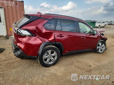 Trzecie zdjęcie samochodu z tyłu: 2025 TOYOTA RAV4 LE VIN:JTMMWRFVXSD328707 - miniatura