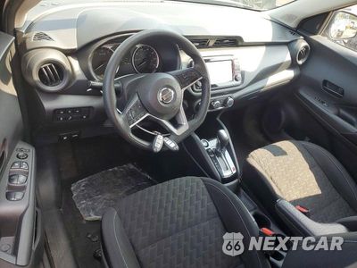 Zdjęcie 8 z 13 samochodu: 2021 NISSAN KICKS S VIN:3N1CP5BV4ML546665 - miniatura