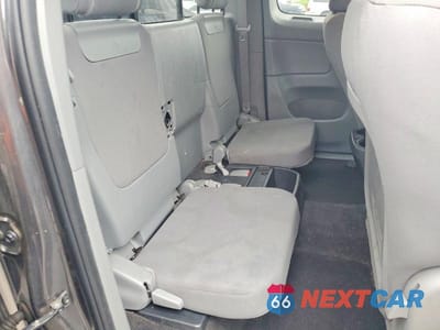Zdjęcie 10 z 12 samochodu: 2014 TOYOTA TACOMA ACCESS CAB VIN:5TFTX4CNXEX036929 - miniatura