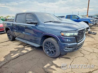 Czwarte zdjęcie samochodu z boku: 2025 RAM 1500 LARAMIE VIN:1C6SRFJP7SN764907 - miniatura