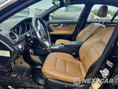 Zdjęcie 7 z 12 samochodu: 2013 MERCEDES-BENZ C 300 4MATIC VIN:WDDGF8AB4DA834094 - miniatura