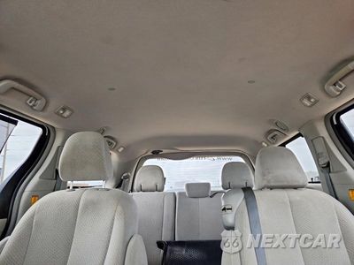 Zdjęcie 10 z 13 samochodu: 2012 TOYOTA SIENNA LE VIN:5TDKK3DC5CS253096 - miniatura