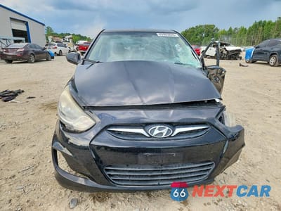 Piąte zdjęcie samochodu w środku: 2012 HYUNDAI ACCENT VIN:KMHCU4AE6CU180774 - miniatura