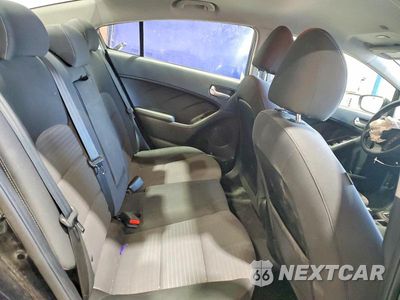 Zdjęcie 10 z 12 samochodu: 2018 KIA FORTE LX VIN:3KPFL4A72JE170826 - miniatura