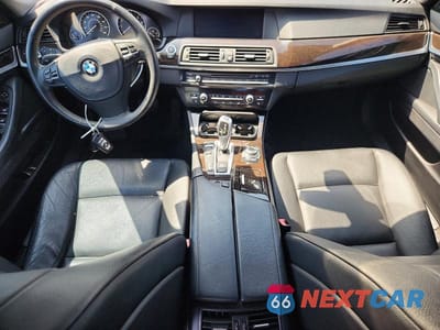 Zdjęcie 8 z 12 samochodu: 2013 BMW 535 XI VIN:WBAFU7C55DDU72575 - miniatura
