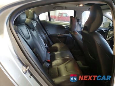 Zdjęcie 10 z 13 samochodu: 2017 VOLVO S60 DYNAMIC VIN:YV140MTL0H2421239 - miniatura