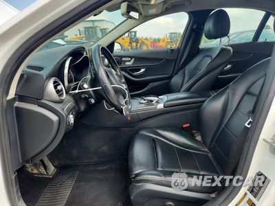 Zdjęcie 7 z 12 samochodu: 2016 MERCEDES-BENZ C 300 4MATIC VIN:55SWF4KBXGU129484 - miniatura