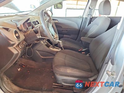 Zdjęcie 7 z 12 samochodu: 2015 CHEVROLET SONIC LT VIN:1G1JC6SHXF4125065 - miniatura
