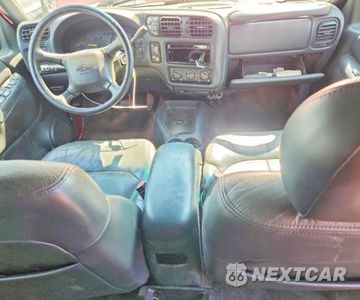 Zdjęcie 8 z 12 samochodu: 2000 CHEVROLET BLAZER VIN:1GNDT13W5Y2380684 - miniatura