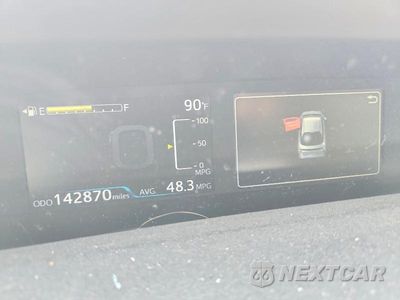 Zdjęcie 9 z 12 samochodu: 2016 TOYOTA PRIUS THREE VIN:JTDKARFU0G3001355 - miniatura