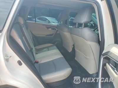 Zdjęcie 11 z 13 samochodu: 2019 TOYOTA RAV4 LIMITED VIN:JTMDWRFV5KD510721 - miniatura