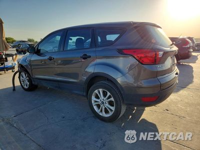 Drugie zdjęcie samochodu z przodu: 2019 FORD ESCAPE S VIN:1FMCU0F70KUB00970 - miniatura