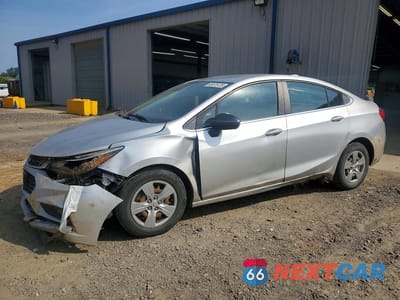 2017 CHEVROLET CRUZE LT 1G1BE5SM1H7208357 - główne zdjęcie licytacji z USA - miniatura