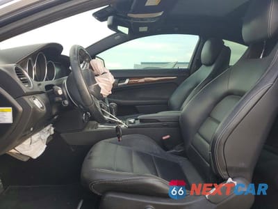 Zdjęcie 7 z 13 samochodu: 2013 MERCEDES-BENZ C 250 VIN:WDDGJ4HB1DG064267 - miniatura