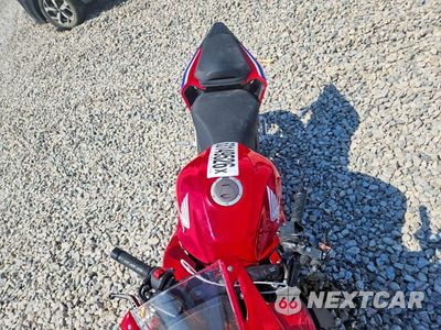 Piąte zdjęcie samochodu w środku: 2025 HONDA CBR500 RA VIN:MLHPC7059S5100269 - miniatura
