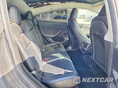 Zdjęcie 10 z 12 samochodu: 2023 TESLA MODEL Y VIN:7SAYGDEE9PF960426 - miniatura