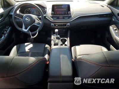 Zdjęcie 8 z 12 samochodu: 2025 NISSAN ALTIMA SR VIN:1N4BL4CV7SN421711 - miniatura