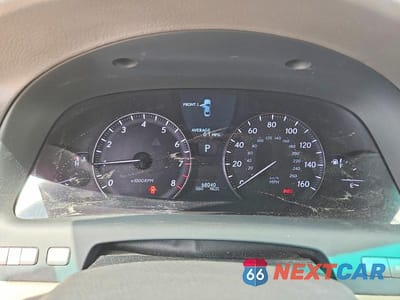 Zdjęcie 9 z 12 samochodu: 2012 LEXUS LS 460 VIN:JTHCL5EF3C5014169 - miniatura