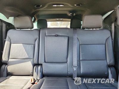 Zdjęcie 10 z 13 samochodu: 2023 CHEVROLET SUBURBAN C1500 LT VIN:1GNSCCKD5PR323250 - miniatura