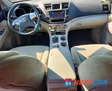 Zdjęcie 8 z 12 samochodu: 2013 TOYOTA HIGHLANDER PLUS VIN:5TDBK3EH2DS175775 - miniatura