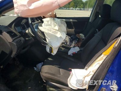 Zdjęcie 7 z 12 samochodu: 2015 NISSAN SENTRA SR VIN:3N1AB7AP7FY284599 - miniatura