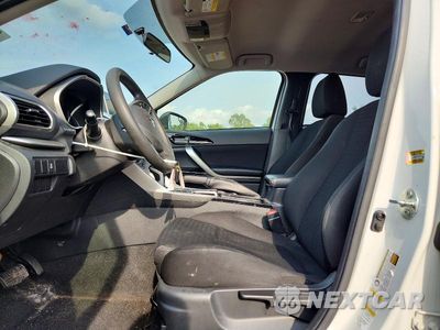 Zdjęcie 7 z 14 samochodu: 2019 MITSUBISHI ECLIPSE CROSS LE VIN:JA4AT4AA0KZ033518 - miniatura