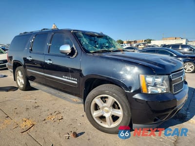 Czwarte zdjęcie samochodu z boku: 2013 CHEVROLET SUBURBAN C1500 LTZ VIN:1GNSCKE00DR149179 - miniatura