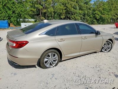 Trzecie zdjęcie samochodu z tyłu: 2018 HONDA ACCORD LX VIN:1HGCV1F17JA179817 - miniatura