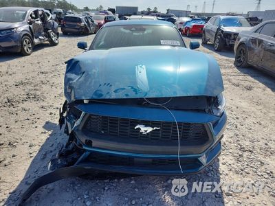 Piąte zdjęcie samochodu w środku: 2026 FORD MUSTANG VIN:1FA6P8TH7T5118033 - miniatura