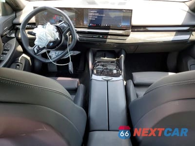 Zdjęcie 8 z 12 samochodu: 2024 BMW 530 I VIN:WBA43FJ03RCR22054 - miniatura