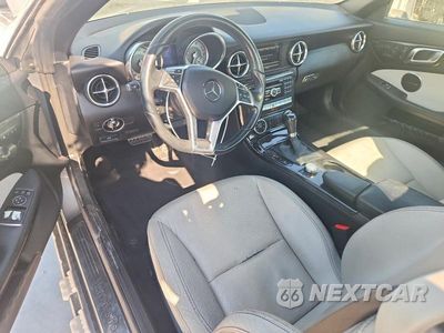 Zdjęcie 8 z 12 samochodu: 2015 MERCEDES-BENZ SLK 250 VIN:WDDPK4HA8FF109105 - miniatura