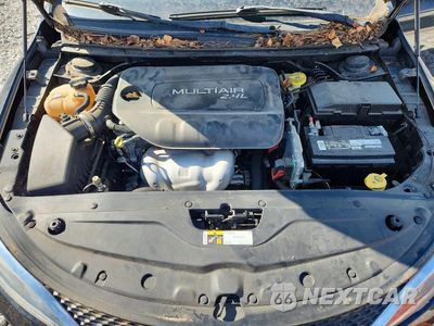 Zdjęcie 11 z 12 samochodu: 2016 CHRYSLER 200 LIMITED VIN:1C3CCCAB5GN174430 - miniatura