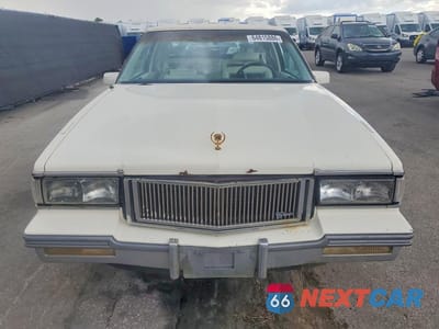 Piąte zdjęcie samochodu w środku: 1988 CADILLAC DEVILLE VIN:1G6CD1150J4301933 - miniatura