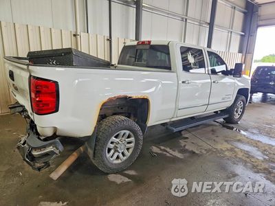 Trzecie zdjęcie samochodu z tyłu: 2015 CHEVROLET SILVERADO K2500 HEAVY DUTY LTZ VIN:1GC1KWEG9FF531369 - miniatura