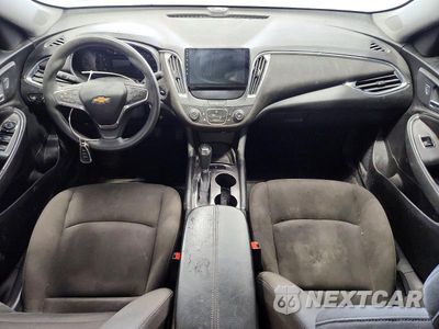 Zdjęcie 8 z 13 samochodu: 2018 CHEVROLET MALIBU LT VIN:1G1ZD5ST5JF271398 - miniatura