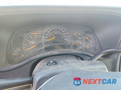 Zdjęcie 9 z 12 samochodu: 2003 CHEVROLET SILVERADO K2500 HEAVY DUTY VIN:1GCHK231X3F144606 - miniatura