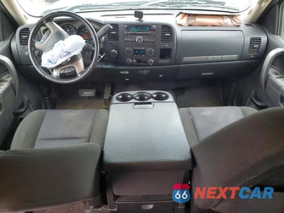 Zdjęcie 8 z 13 samochodu: 2011 CHEVROLET SILVERADO K2500 HEAVY DUTY LT VIN:1GC1KXCG0BF187773 - miniatura