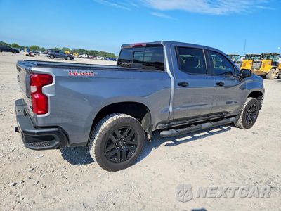 Trzecie zdjęcie samochodu z tyłu: 2022 CHEVROLET SILVERADO LTD K1500 LT TRAIL BOSS VIN:3GCPYFEL4NG133988 - miniatura