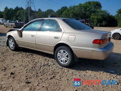 Drugie zdjęcie samochodu z przodu: 2000 TOYOTA CAMRY LE VIN:4T1BG22KXYU928140 - miniatura