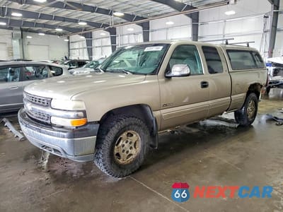 1999 CHEVROLET SILVERADO K1500 2GCEK19T9X1199521 - główne zdjęcie licytacji z USA - miniatura