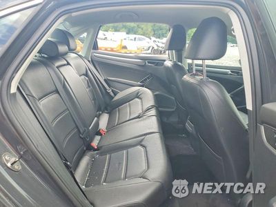 Zdjęcie 10 z 12 samochodu: 2017 VOLKSWAGEN PASSAT R-LINE VIN:1VWDT7A34HC070781 - miniatura