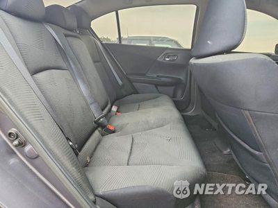 Zdjęcie 10 z 12 samochodu: 2017 HONDA ACCORD LX VIN:1HGCR2F37HA112589 - miniatura