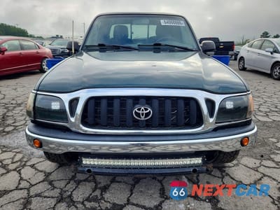 Piąte zdjęcie samochodu w środku: 2001 TOYOTA TACOMA BASE VIN:5TEVL52N91Z822851 - miniatura