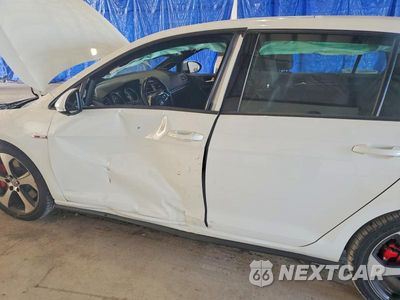 Zdjęcie 7 z 12 samochodu: 2017 VOLKSWAGEN GTI S/SE VIN:3VW447AU1HM027102 - miniatura