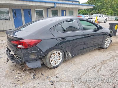 Trzecie zdjęcie samochodu z tyłu: 2020 HYUNDAI ELANTRA SE VIN:5NPD74LF1LH566700 - miniatura
