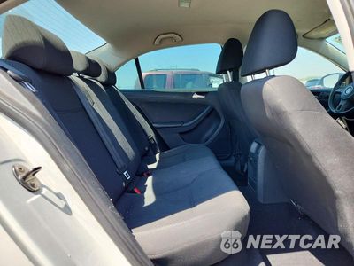 Zdjęcie 10 z 12 samochodu: 2014 VOLKSWAGEN JETTA BASE VIN:3VW2K7AJ8EM303256 - miniatura